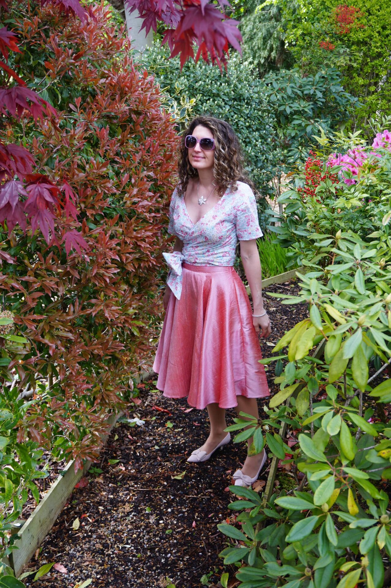 Nouveautés de printemps : un pantalon, un haut et une jupe
